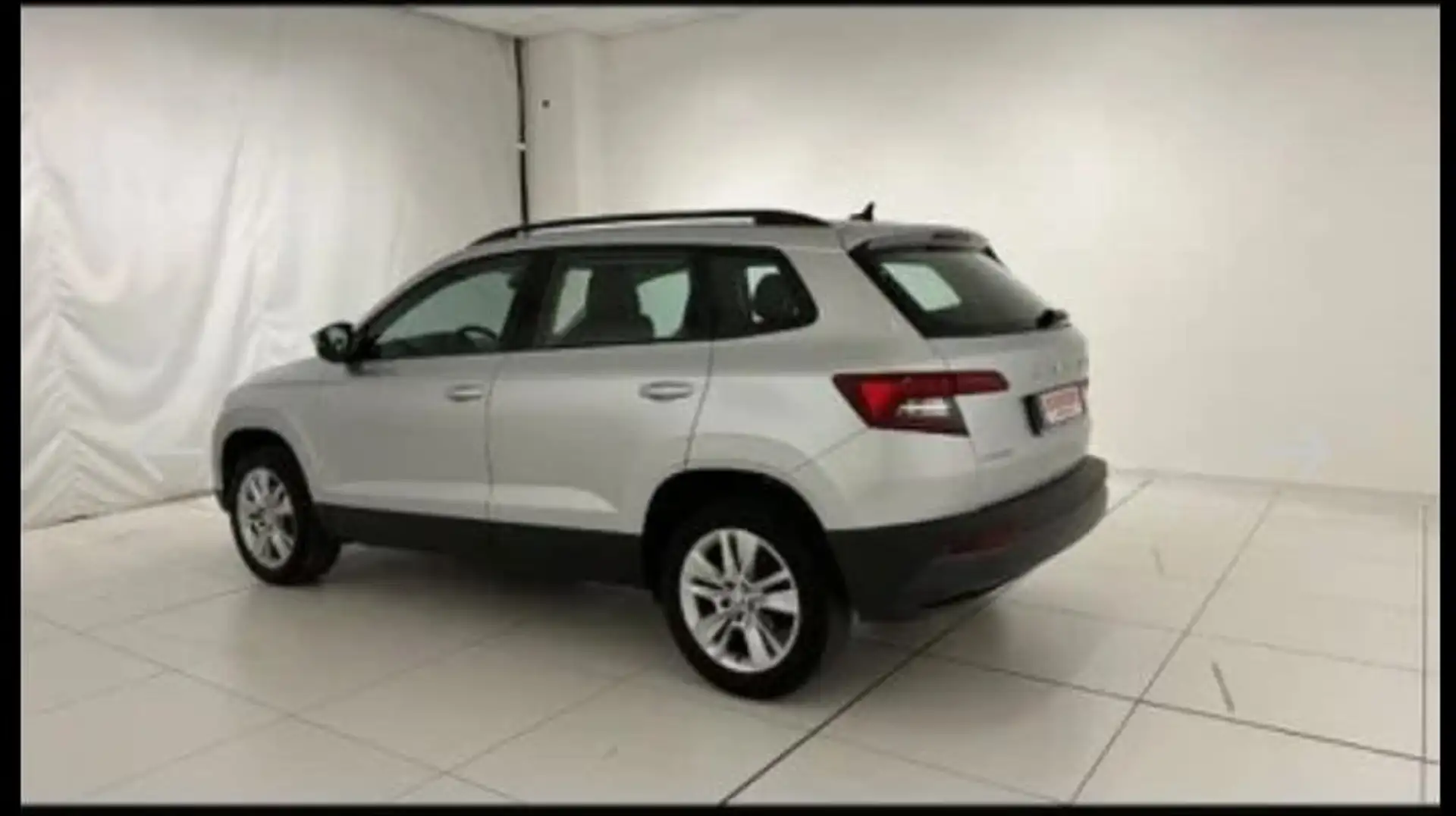 Skoda Karoq 2020 1.6 tdi Executive - 2