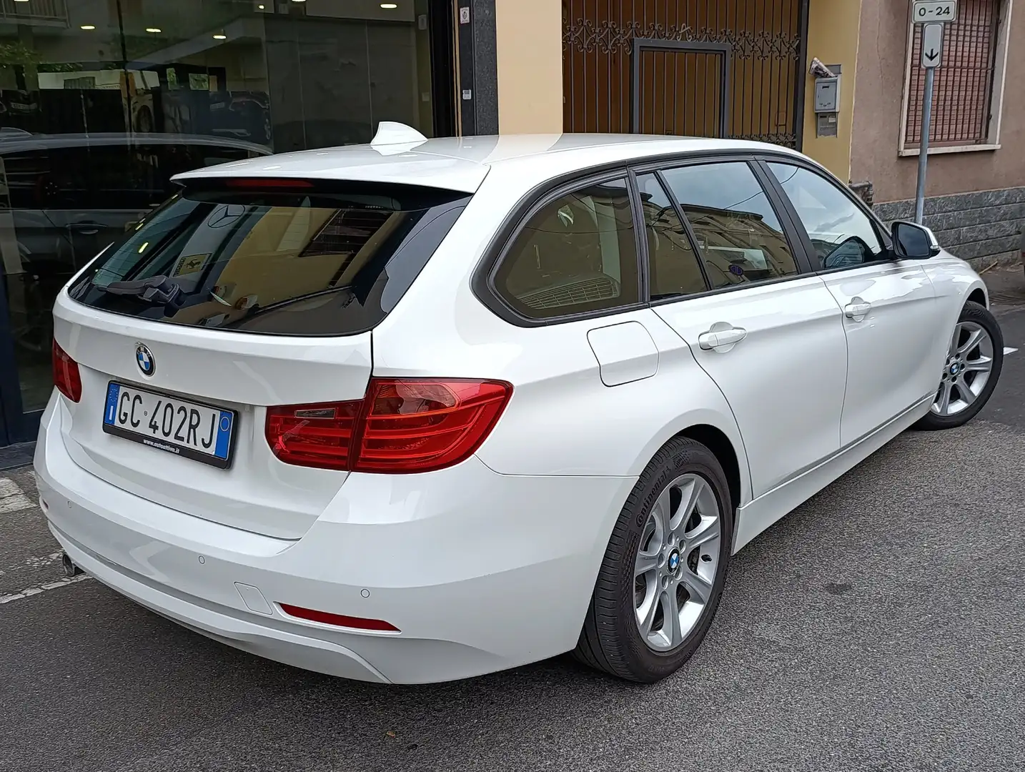 BMW 316 d F31 Touring Sport autom. manutenzione effettuata Biały - 2