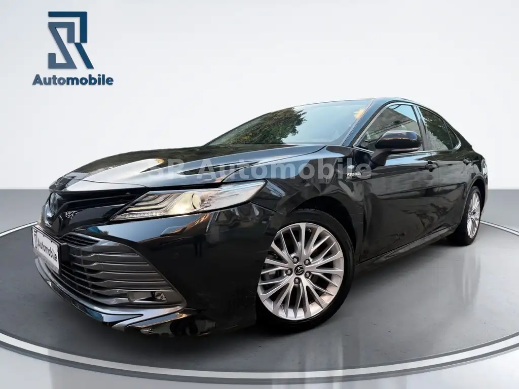 Toyota Camry 2019 из Европы — купить под ключ
