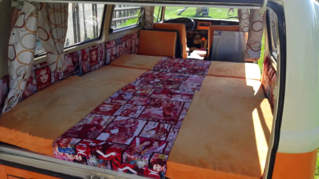 Volkswagen T2 Minibus, foto 6