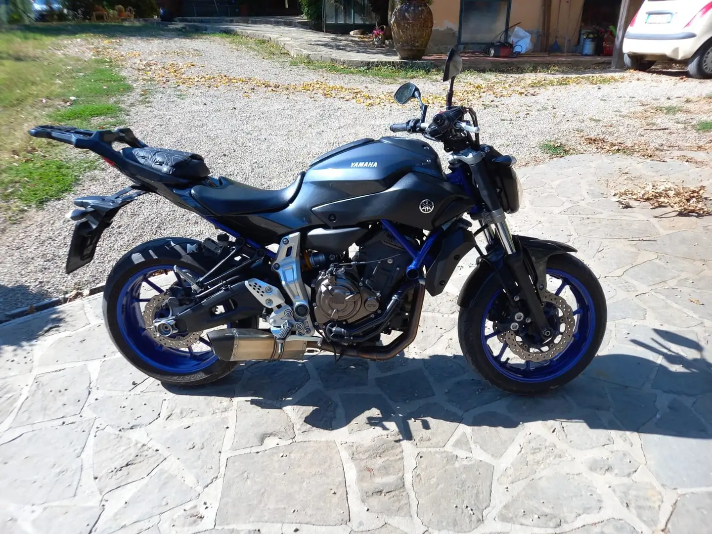 Yamaha MT-07 Race blu serie Gri - 2