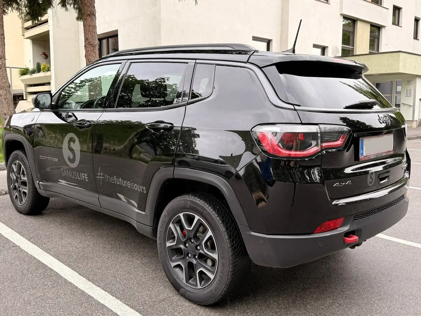 Jeep Compass Compass 2,0 MultiJet AWD 9AT 170 Trailhawk Schwarz - 2