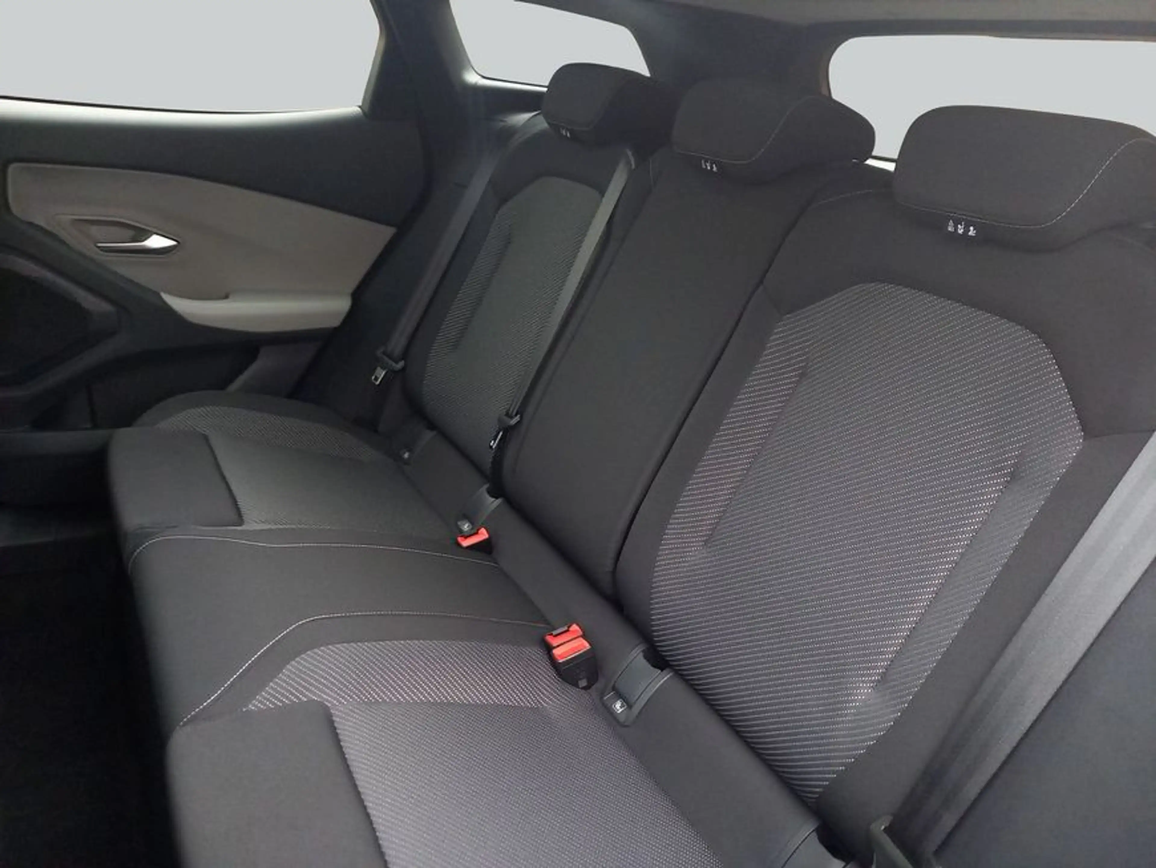 Ford Explorer Extended Range Select B&O GJR — photo 11