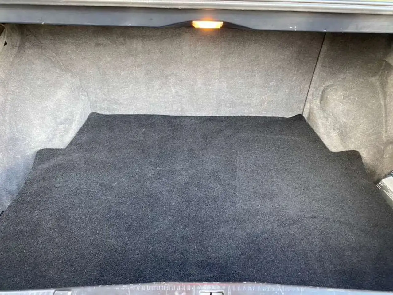 Mercedes-Benz 260E, foto 12
