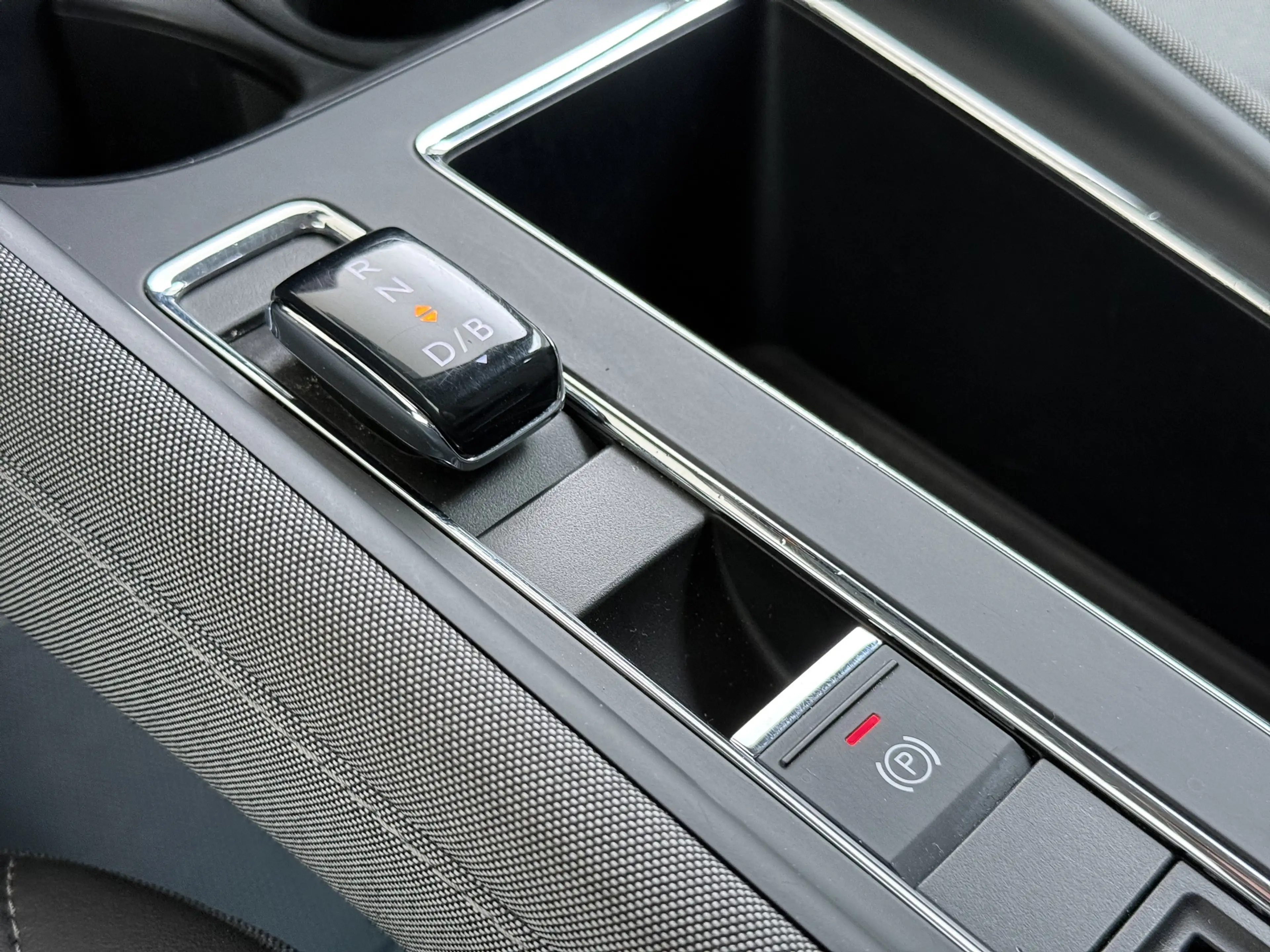 Skoda Enyaq iV 60 SOH 91% Apple Carplay Android Auto Navi Ecc — photo 41