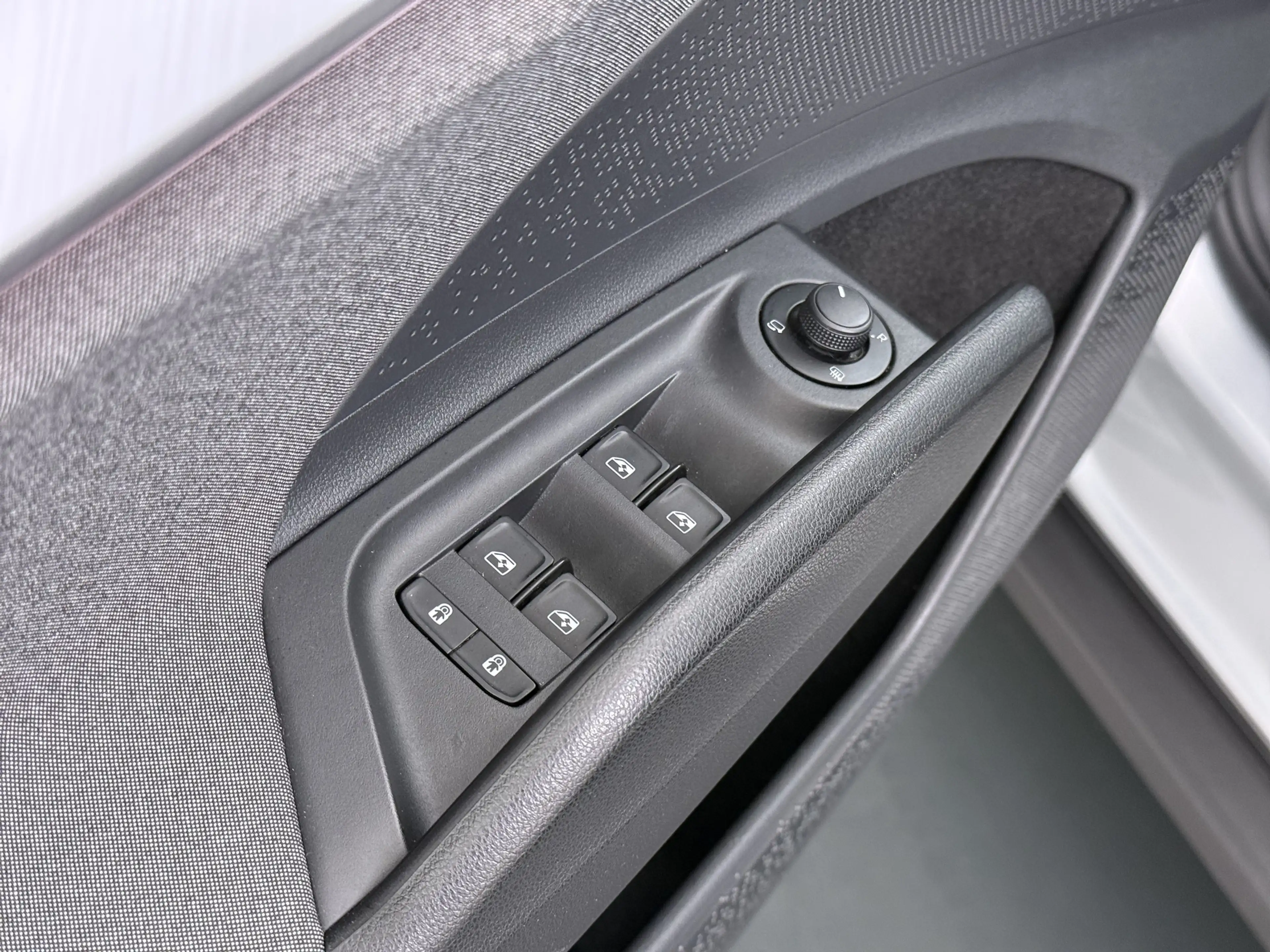 Skoda Enyaq iV 60 SOH 91% Apple Carplay Android Auto Navi Ecc — photo 34