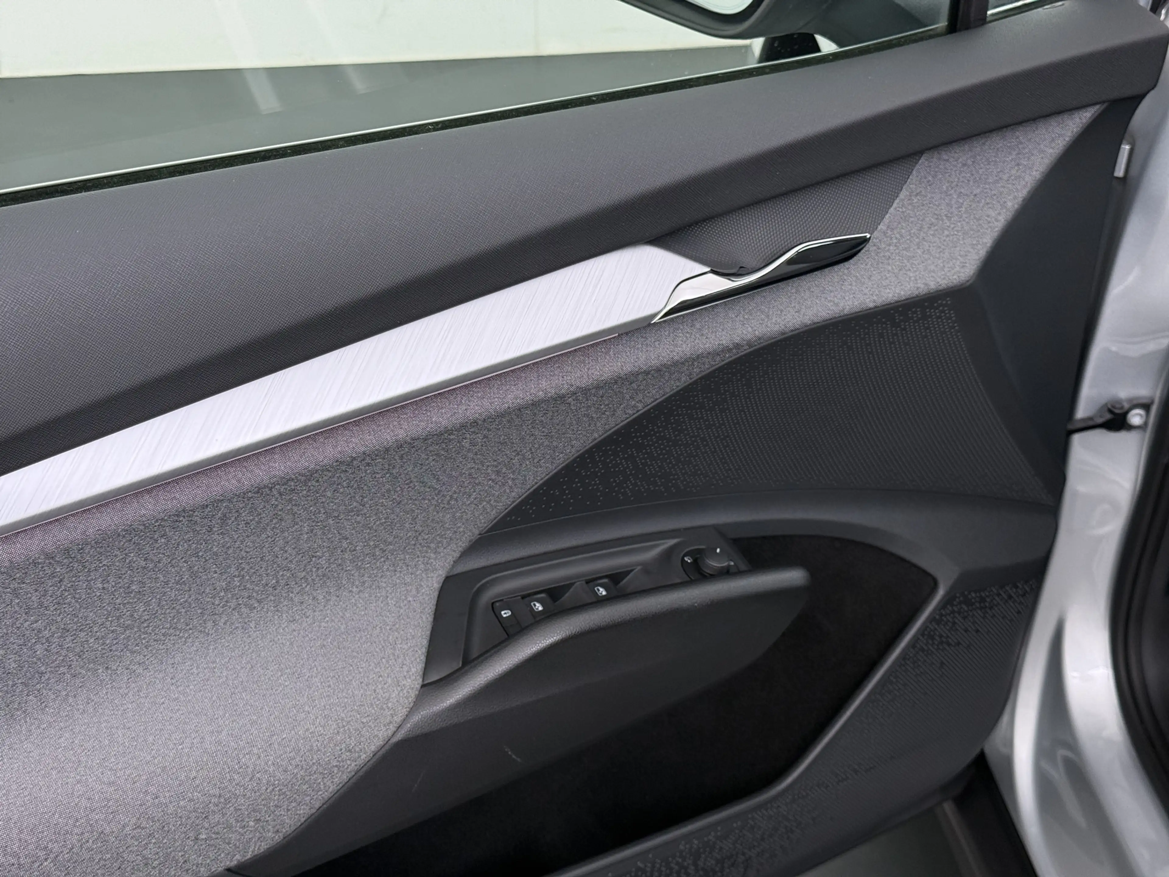 Skoda Enyaq iV 60 SOH 91% Apple Carplay Android Auto Navi Ecc — photo 33