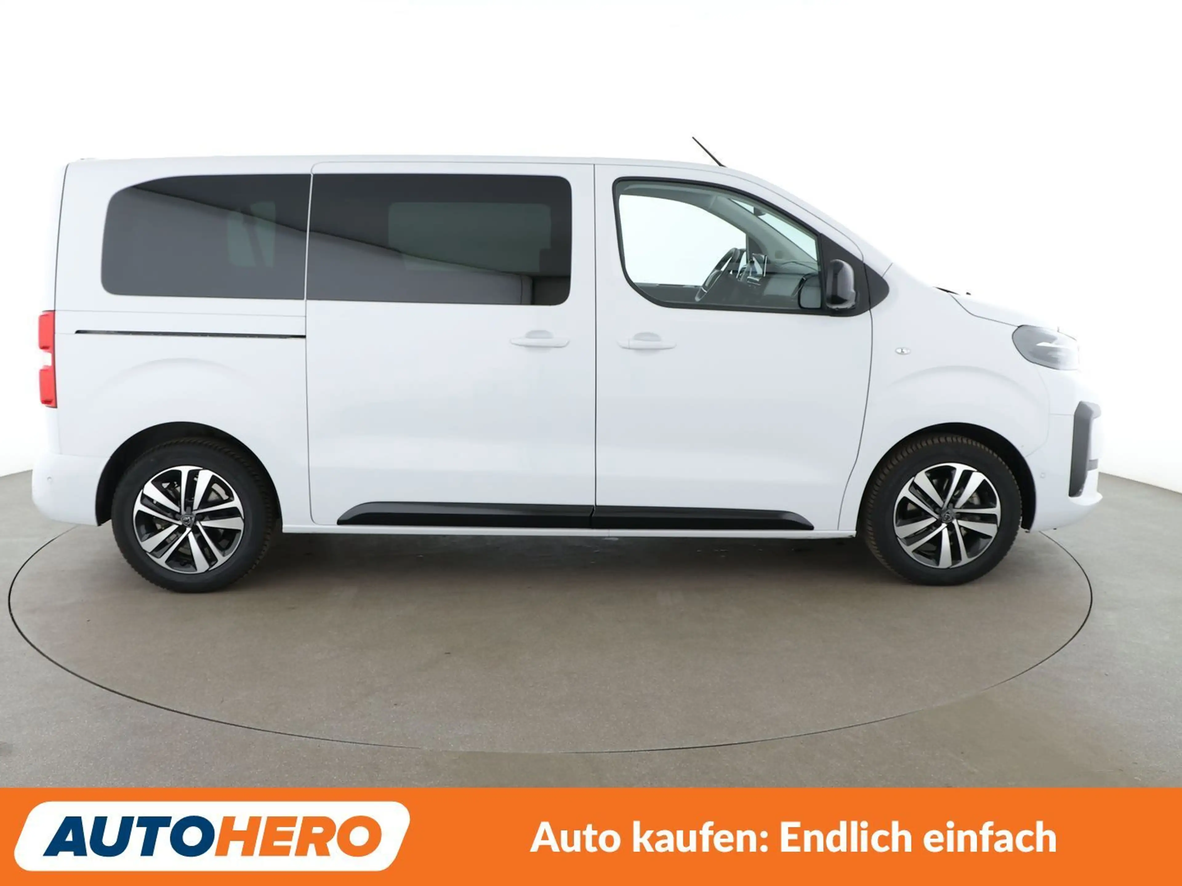 Peugeot Traveller 2.0 Blue-HDi Business Pack Taille M Aut.*NAVI*CAM* — photo 7