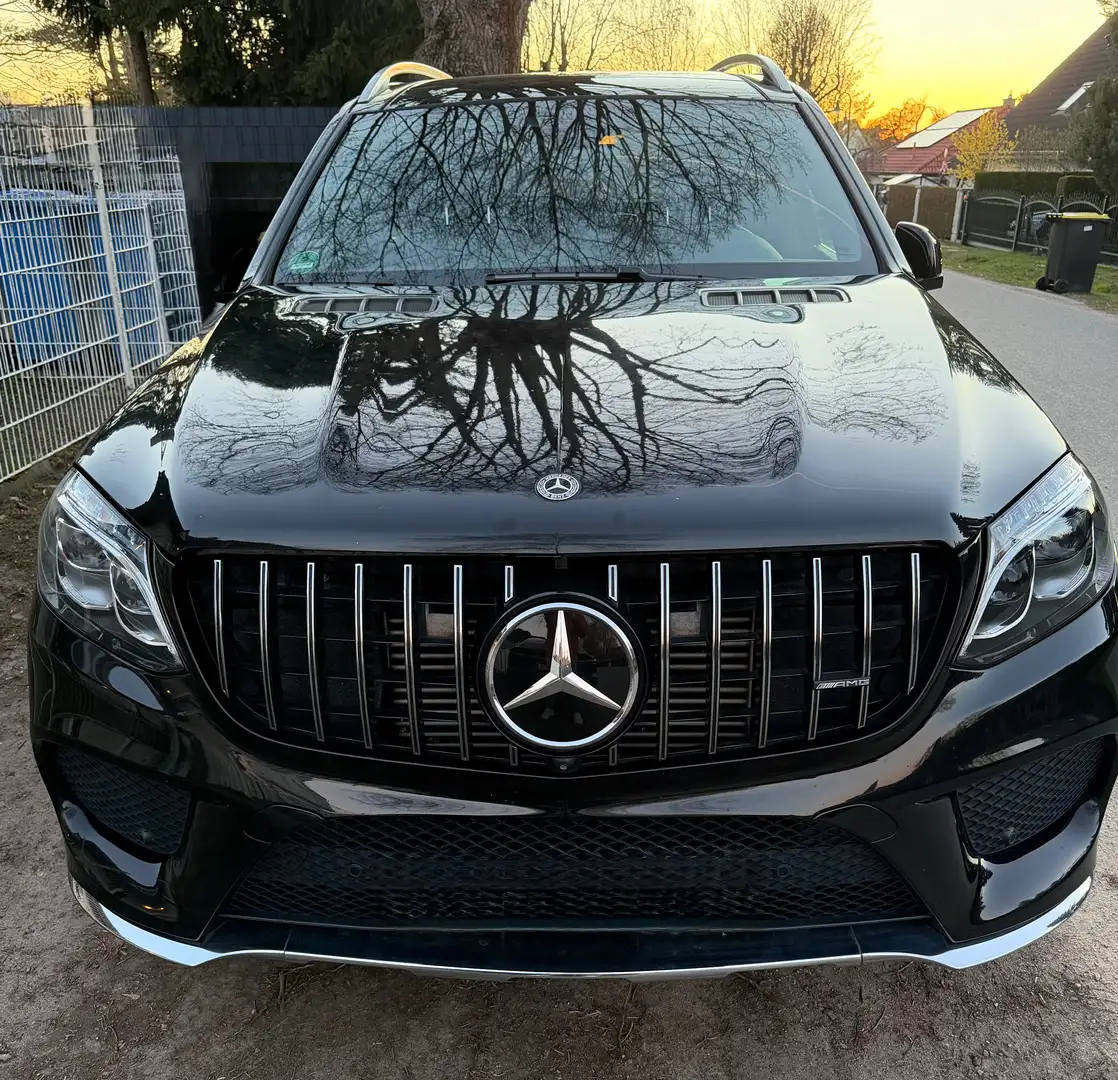 Mercedes-Benz GLS 350 GLS 350 d 4Matic 9G-TRONIC AMG Line Schwarz - 1