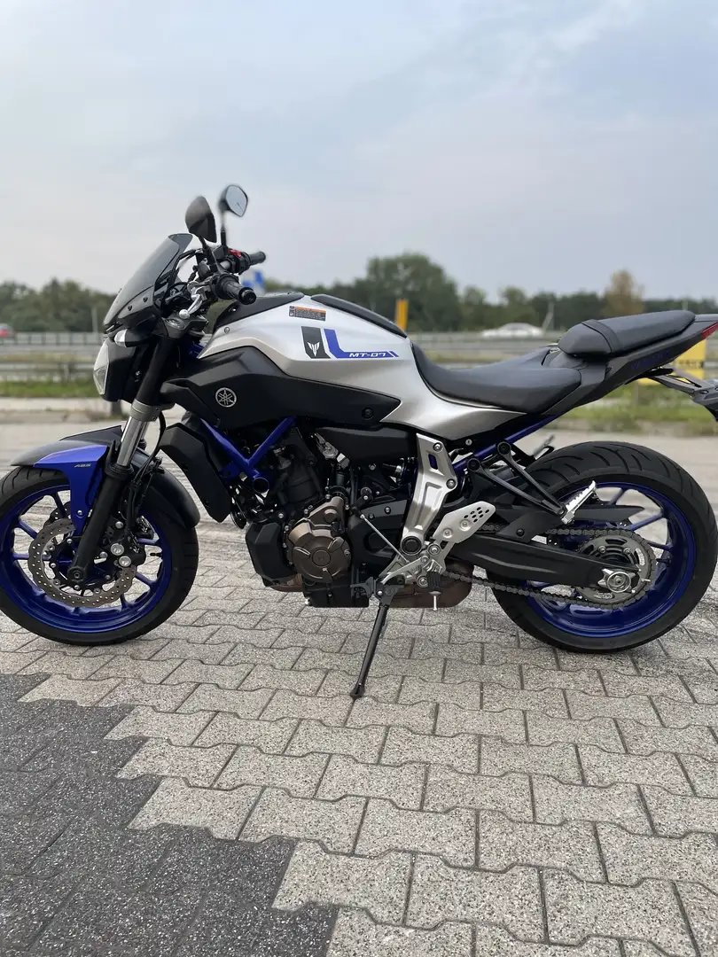 Yamaha MT-07 ABS Argintiu - 1