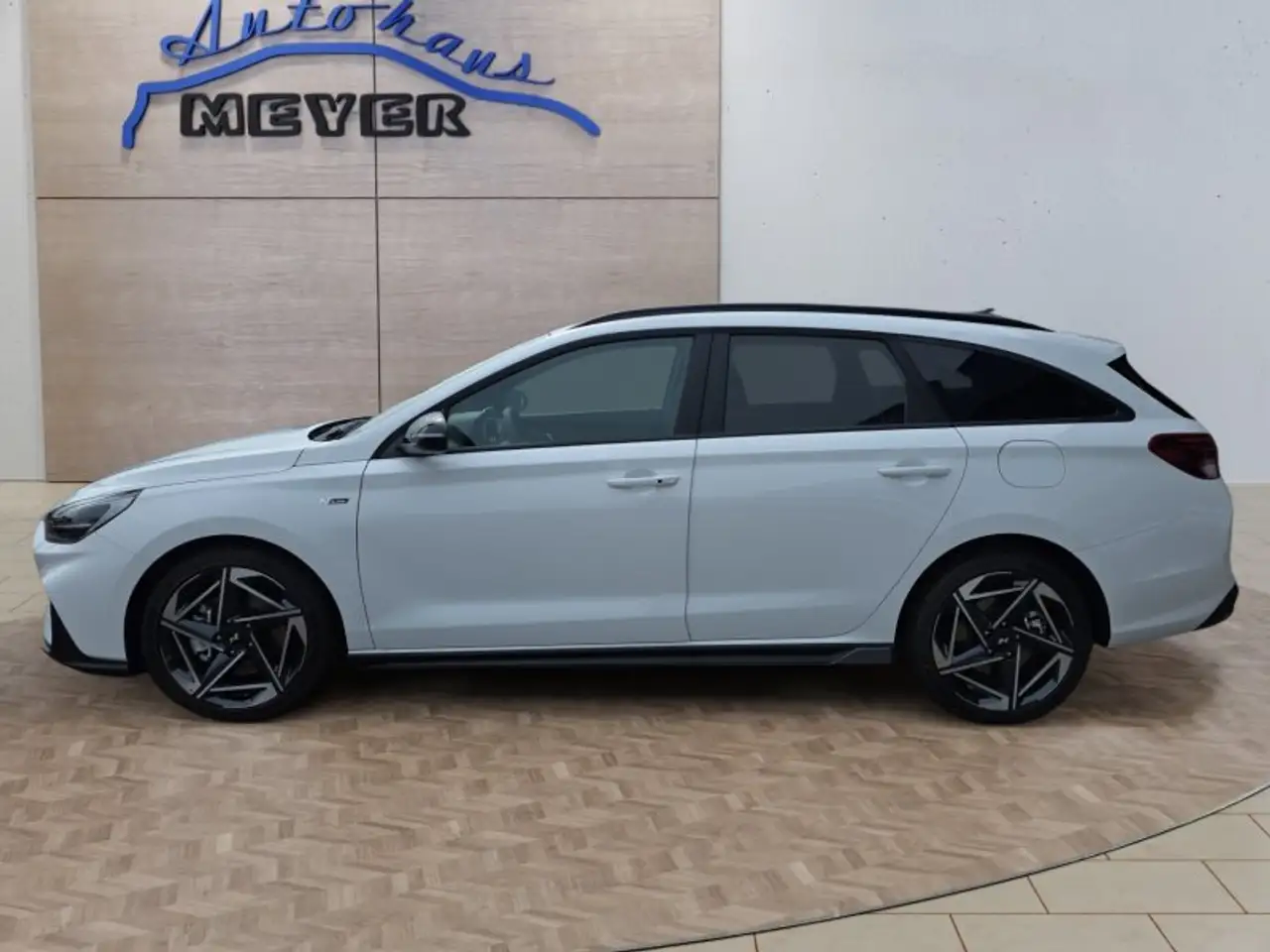 Hyundai i30 Kombi N-Line 1.6 T-GDI 7DCT Keyless/LED/Navi/Winte, миниатюра 2