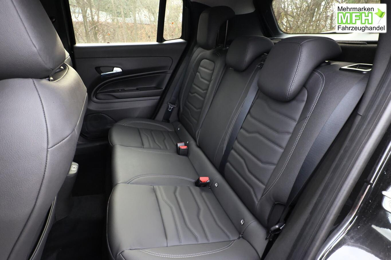 Jeep Avenger Summit Hybrid Pano Leder Nav Kam ACC 18Z 74 kW ... — photo 9