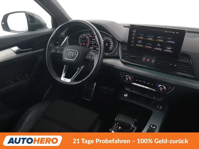 Audi Q5 view 13