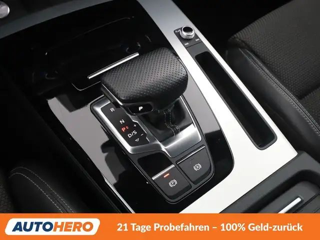 Audi Q5 view 28