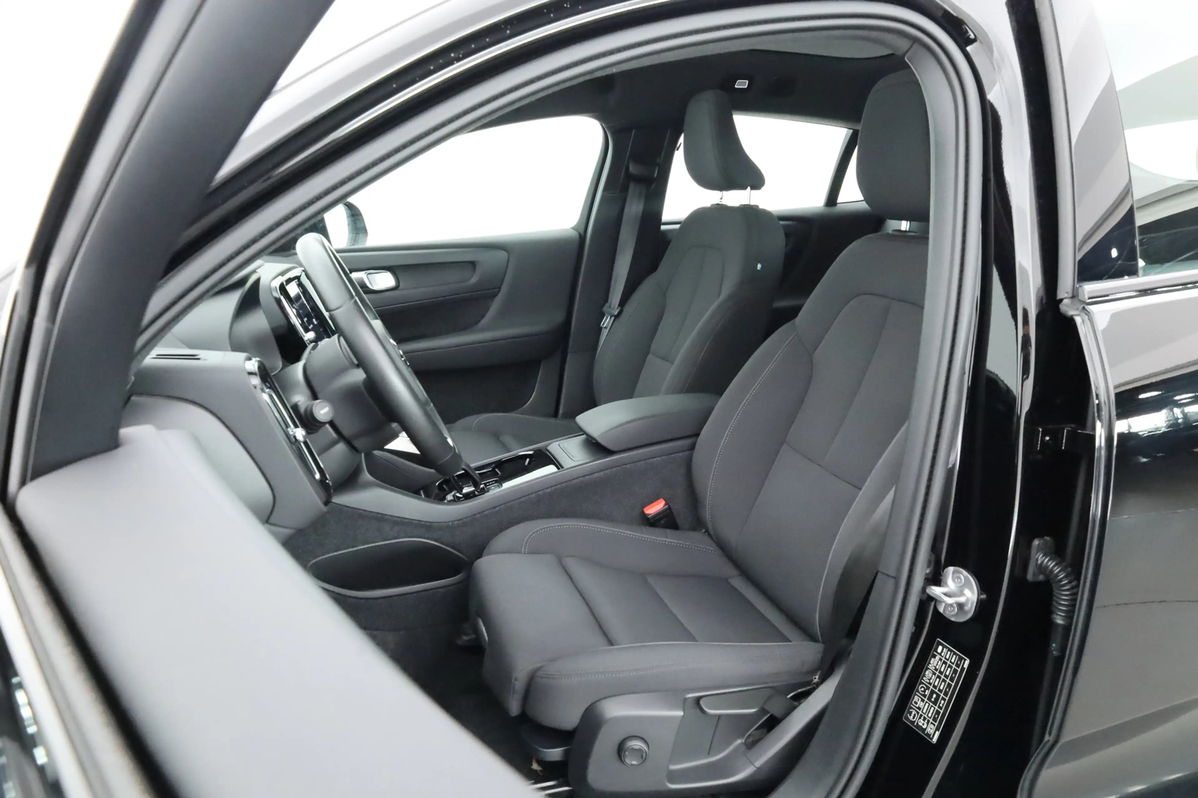 Volvo C40 Single Motor Core 69 kWh | SOH 94,5% | achteruitri — photo 3
