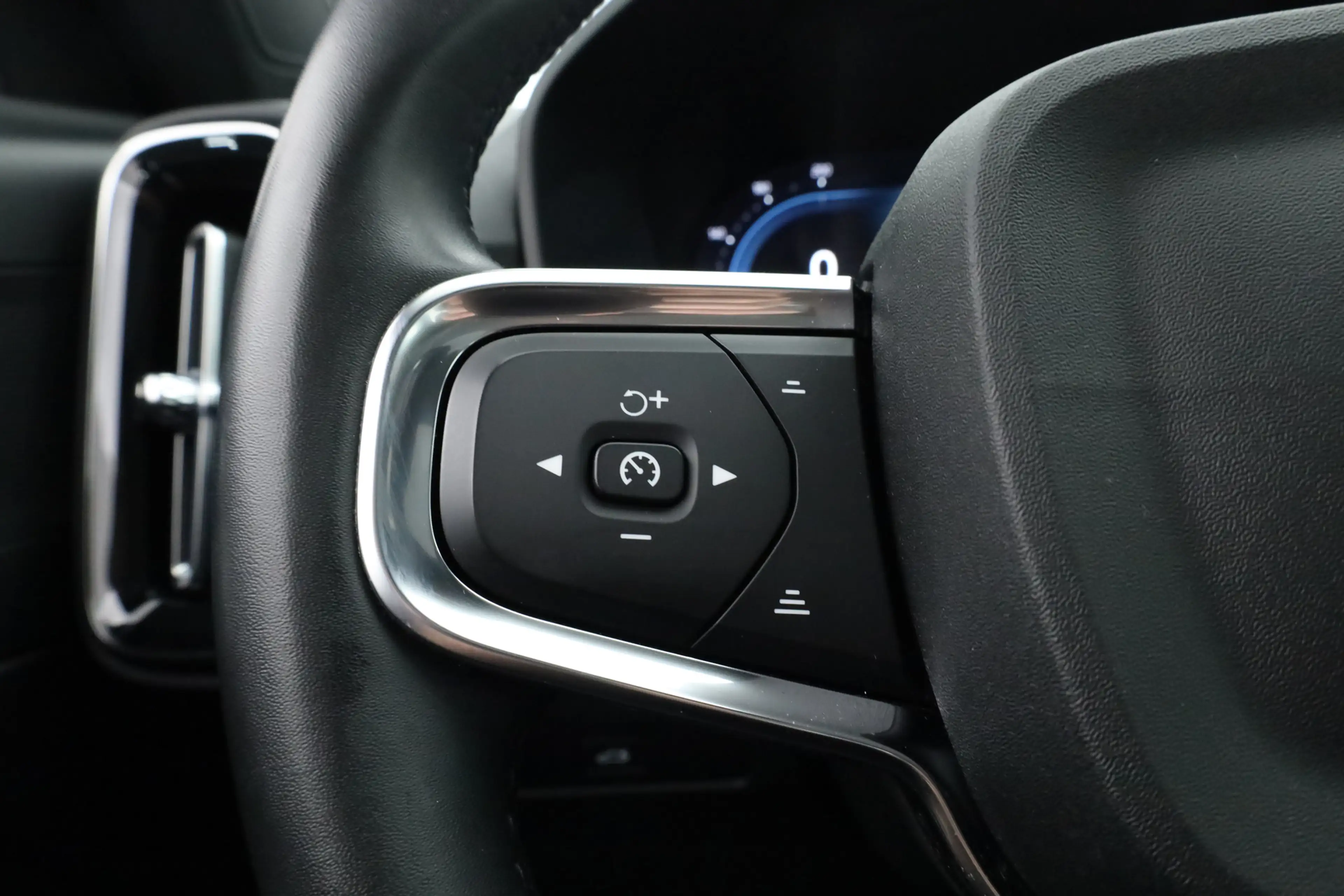 Volvo C40 Single Motor Core 69 kWh | SOH 94,5% | achteruitri — photo 9