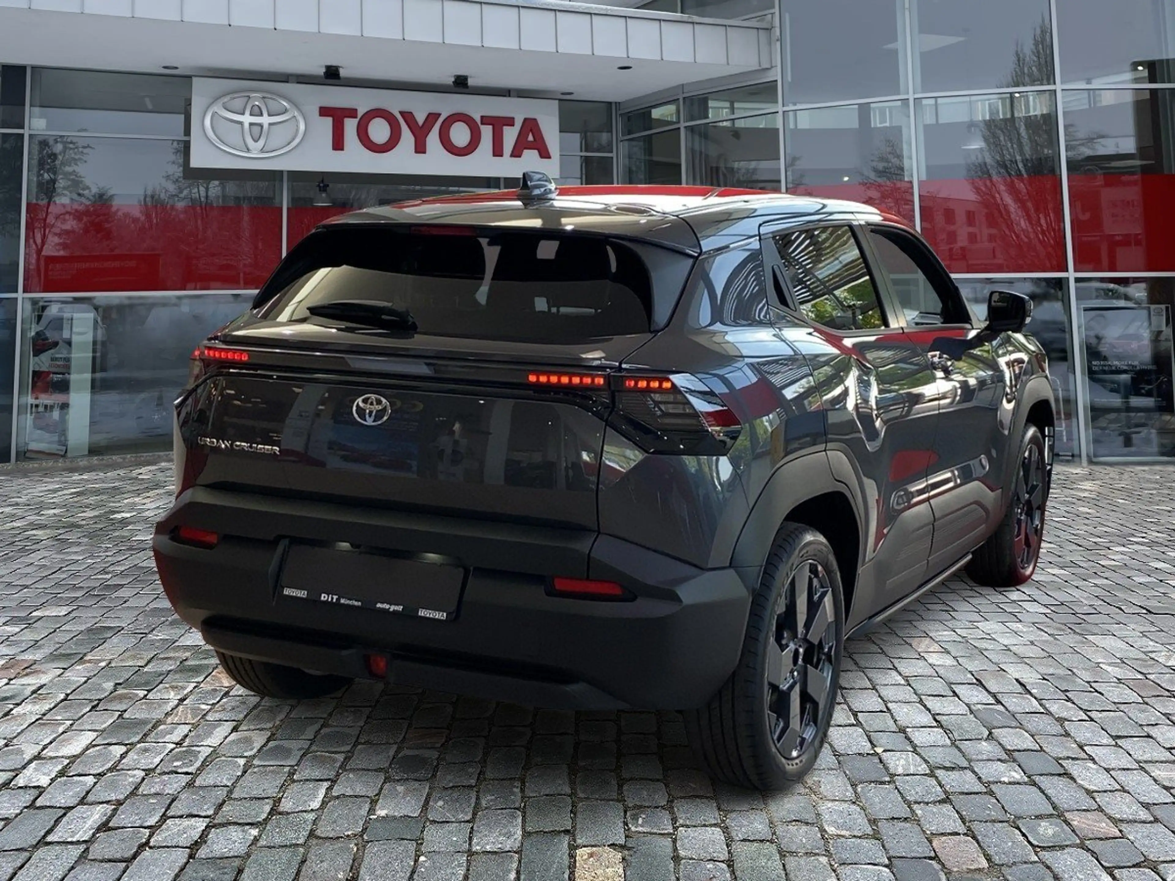 Toyota Urban Cruiser 4x2Lounge *schnell verfügbar* — photo 4