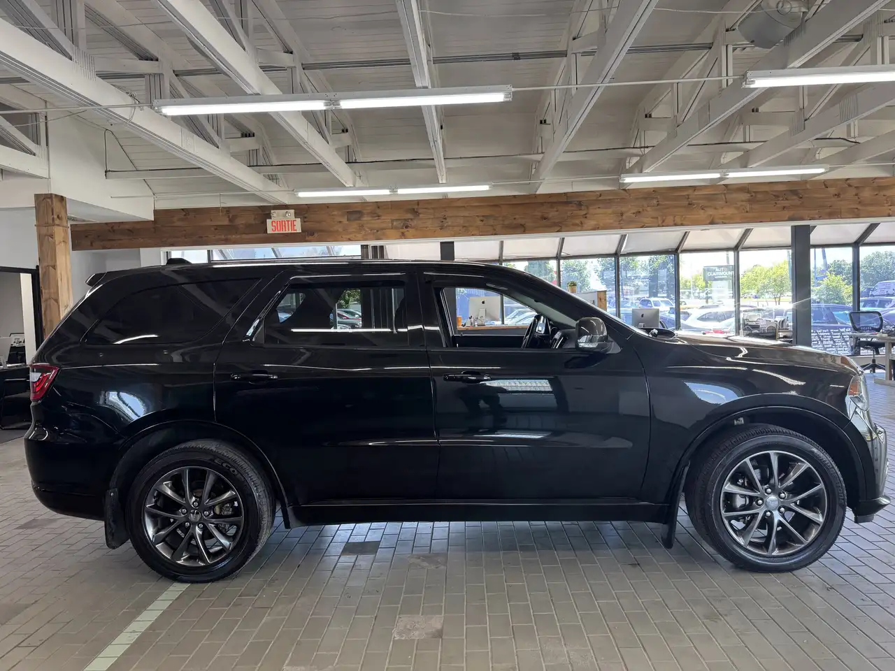 Dodge Durango снимка Dodge Durango