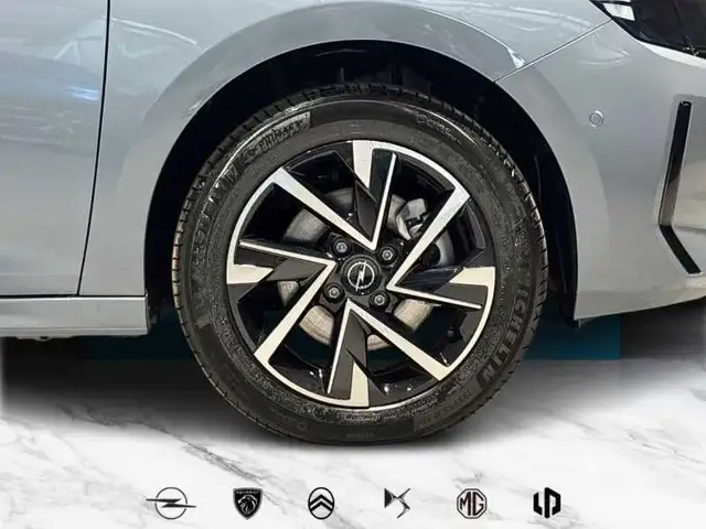 Opel Corsa view 8