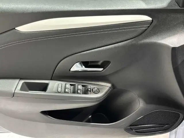 Opel Corsa view 10