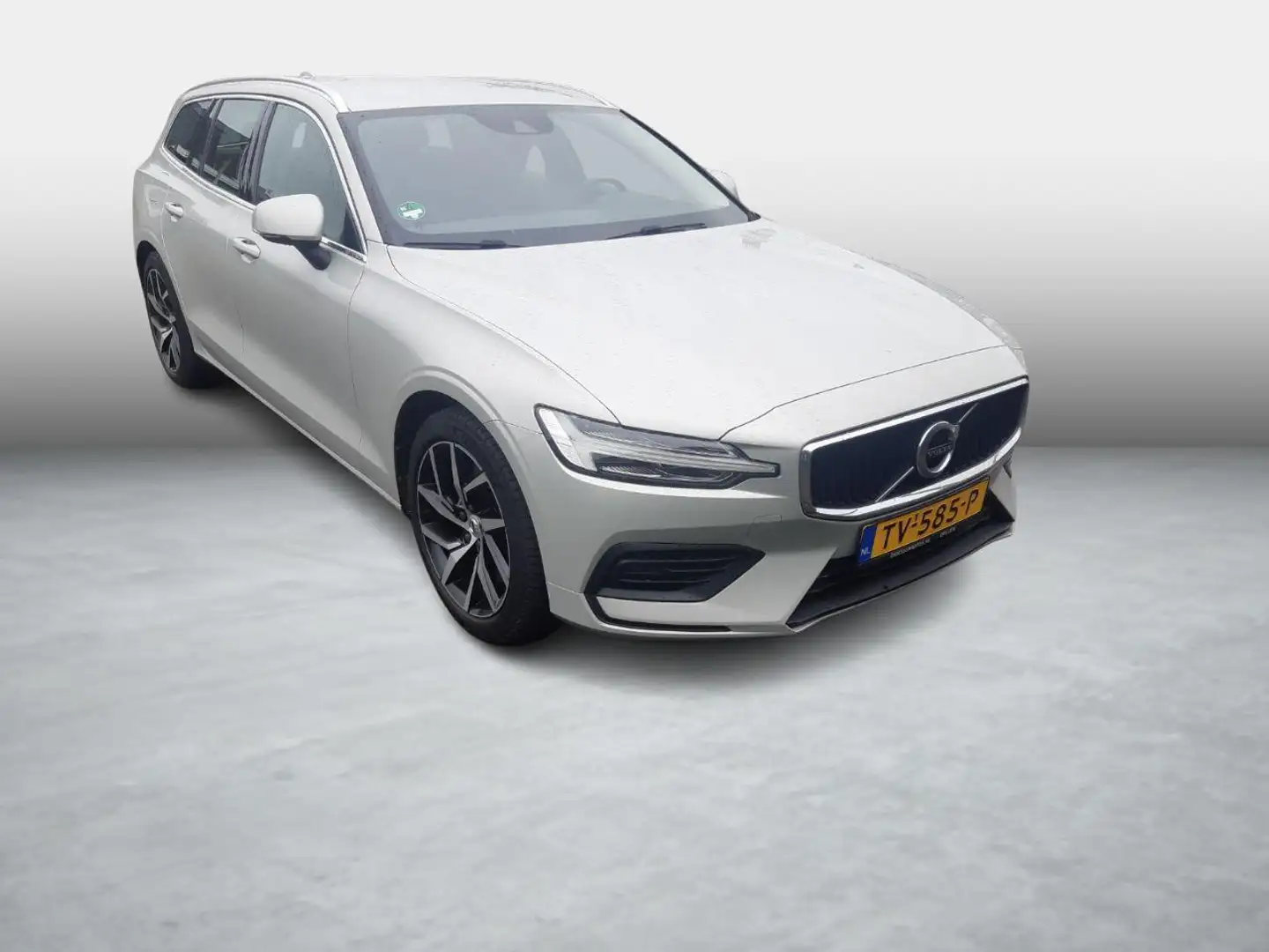 Volvo V60 2.0 T5 Momentum Blanc - 2