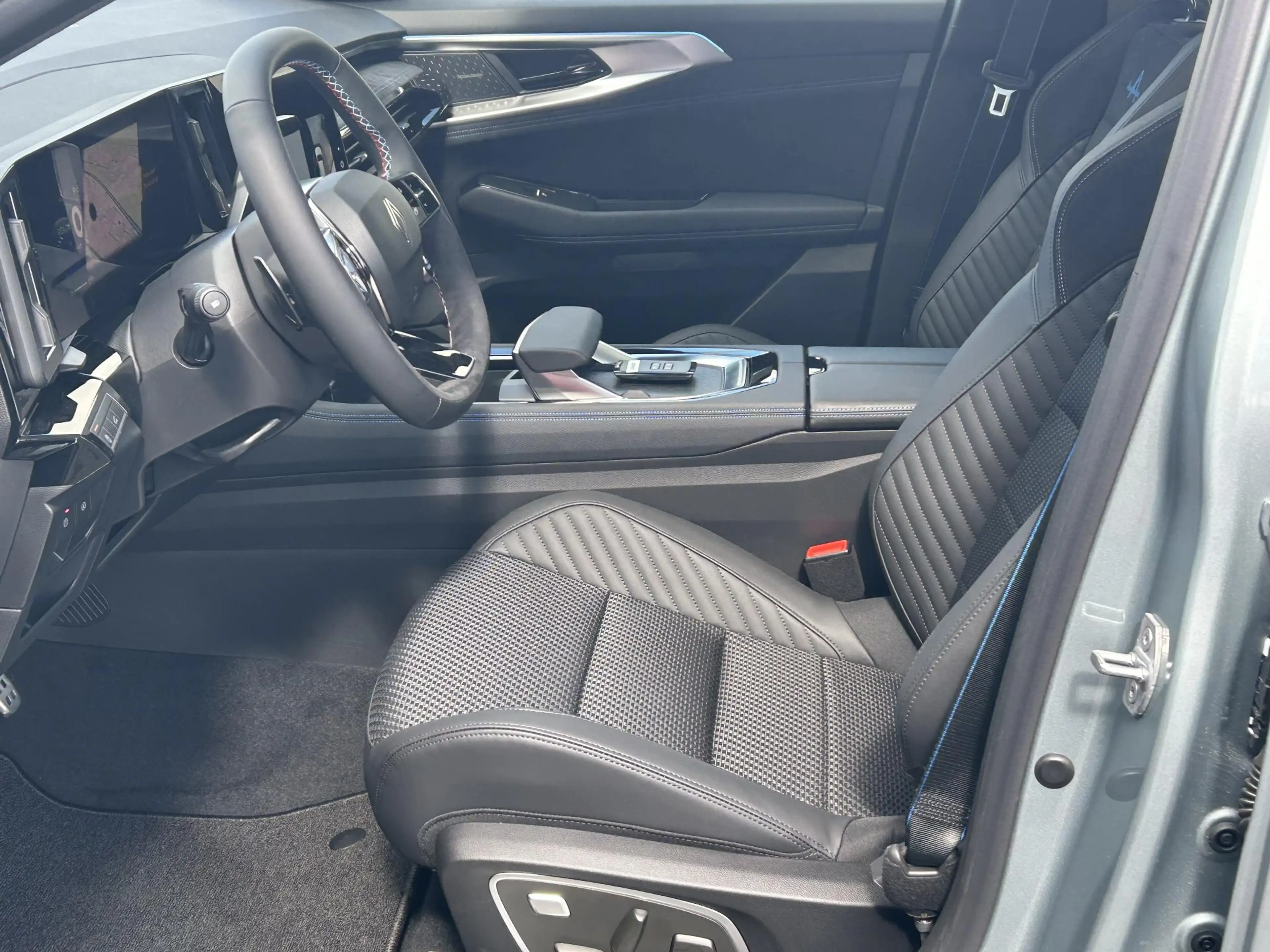 Renault Espace E-Tech full hybrid 200 iconic 5p. | Navigatie | 36 — photo 23