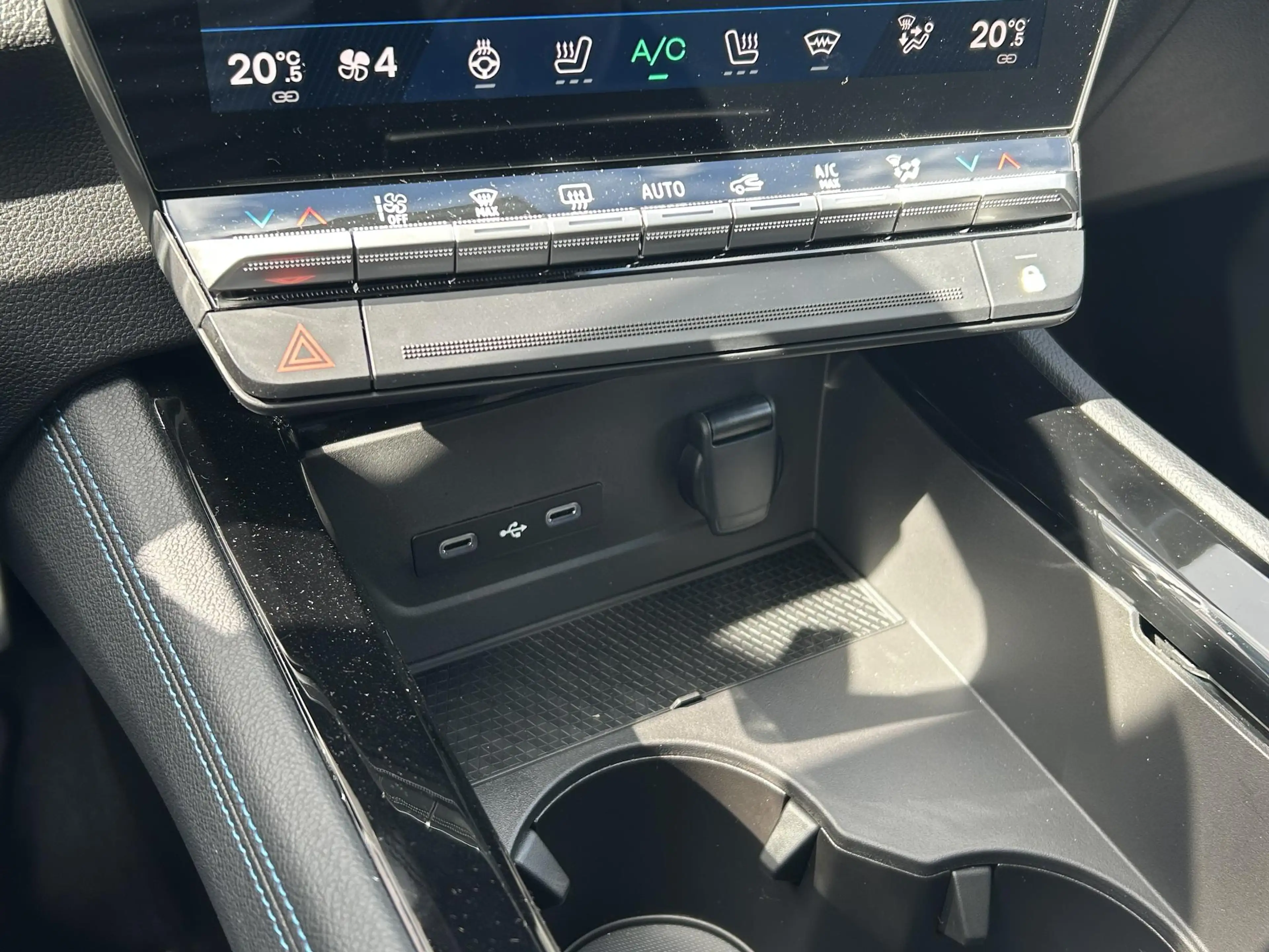 Renault Espace E-Tech full hybrid 200 iconic 5p. | Navigatie | 36 — photo 13