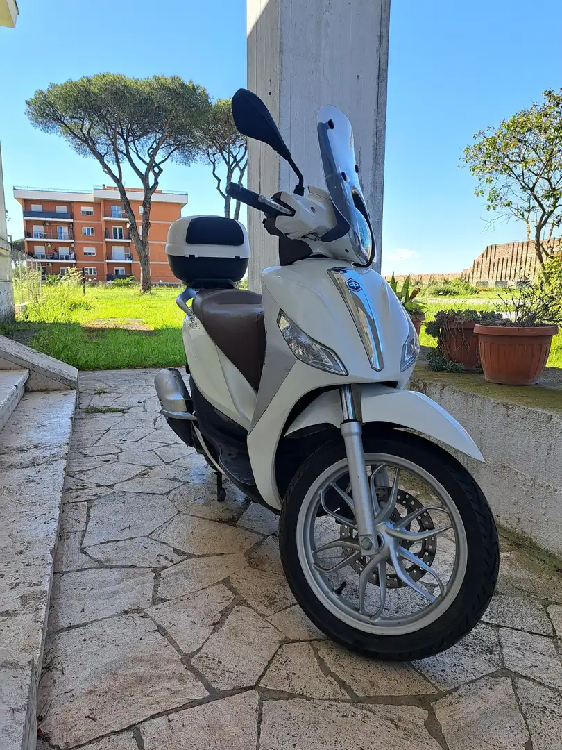 Piaggio Medley 150 MAOB 2 20 Alb - 1