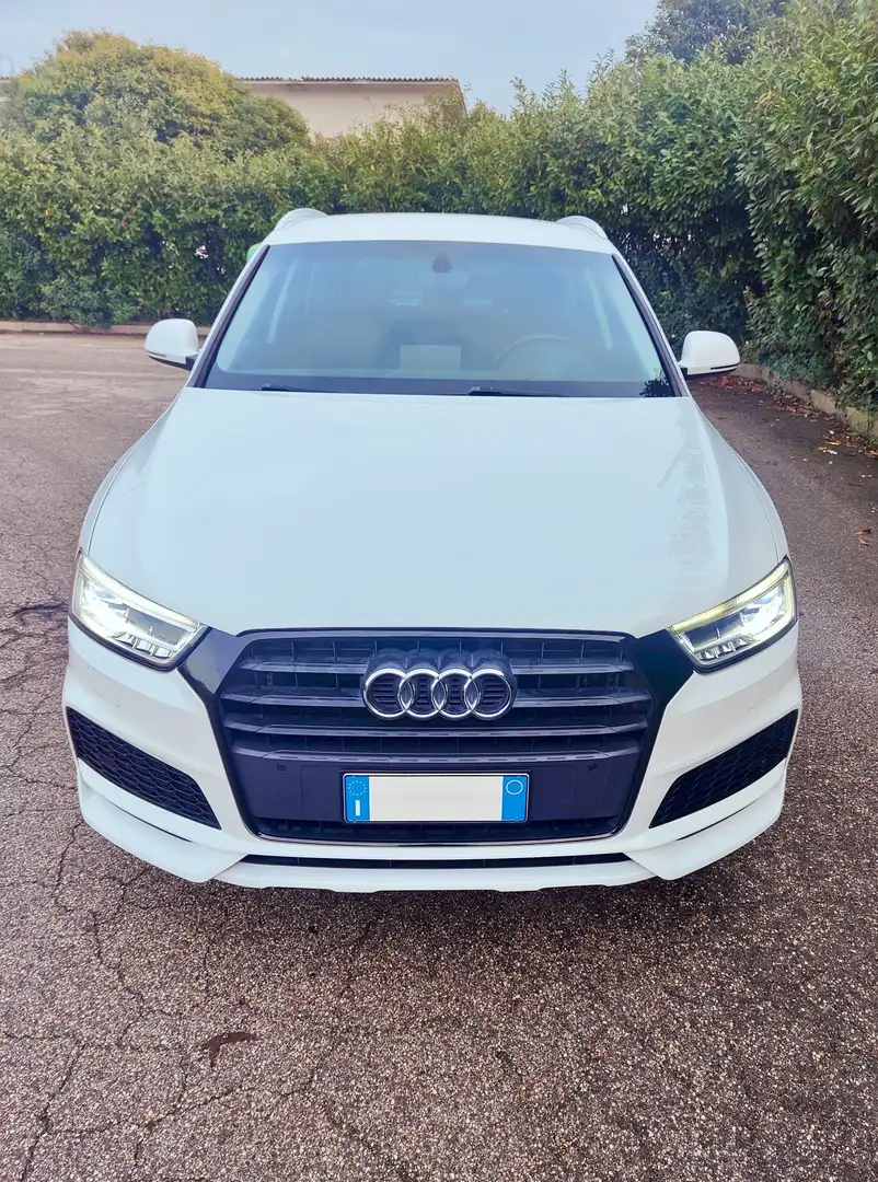 Audi Q3 2.0 tdi Sport 120cv - 2