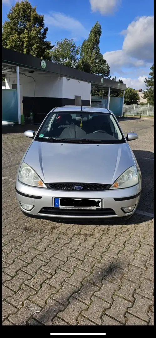 Ford Focus 1.8 Futura - 1