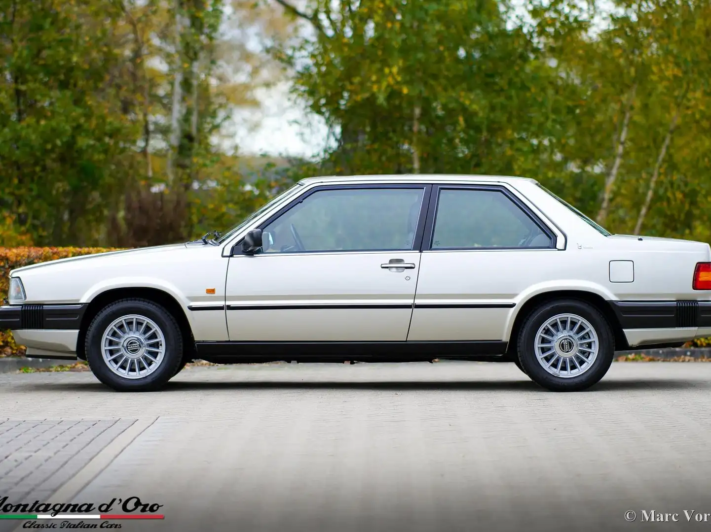 Volvo 780 Bertone Silver - 2