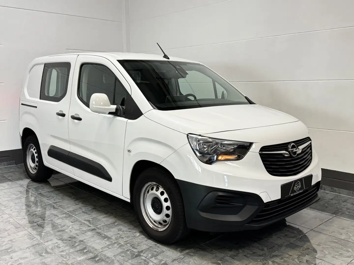 Opel Combo E Cargo Edition*1.hd*Navi*PDC*Carplay Blanc - 1