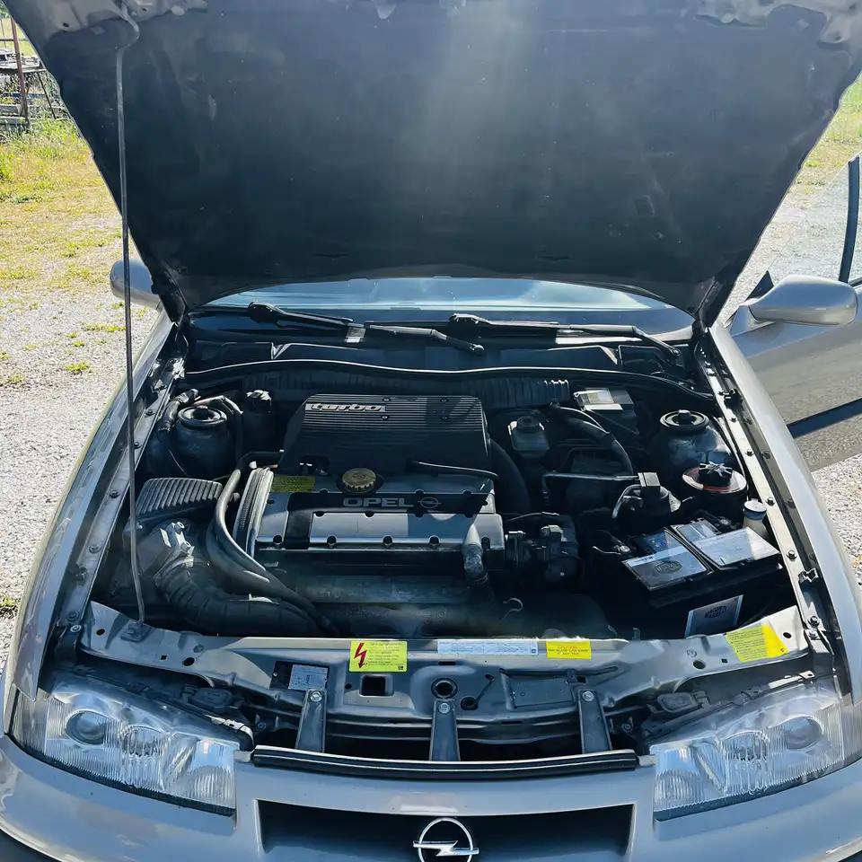 Opel Calibra 2.0i turbo 16v Special Edition 4x4, foto 9