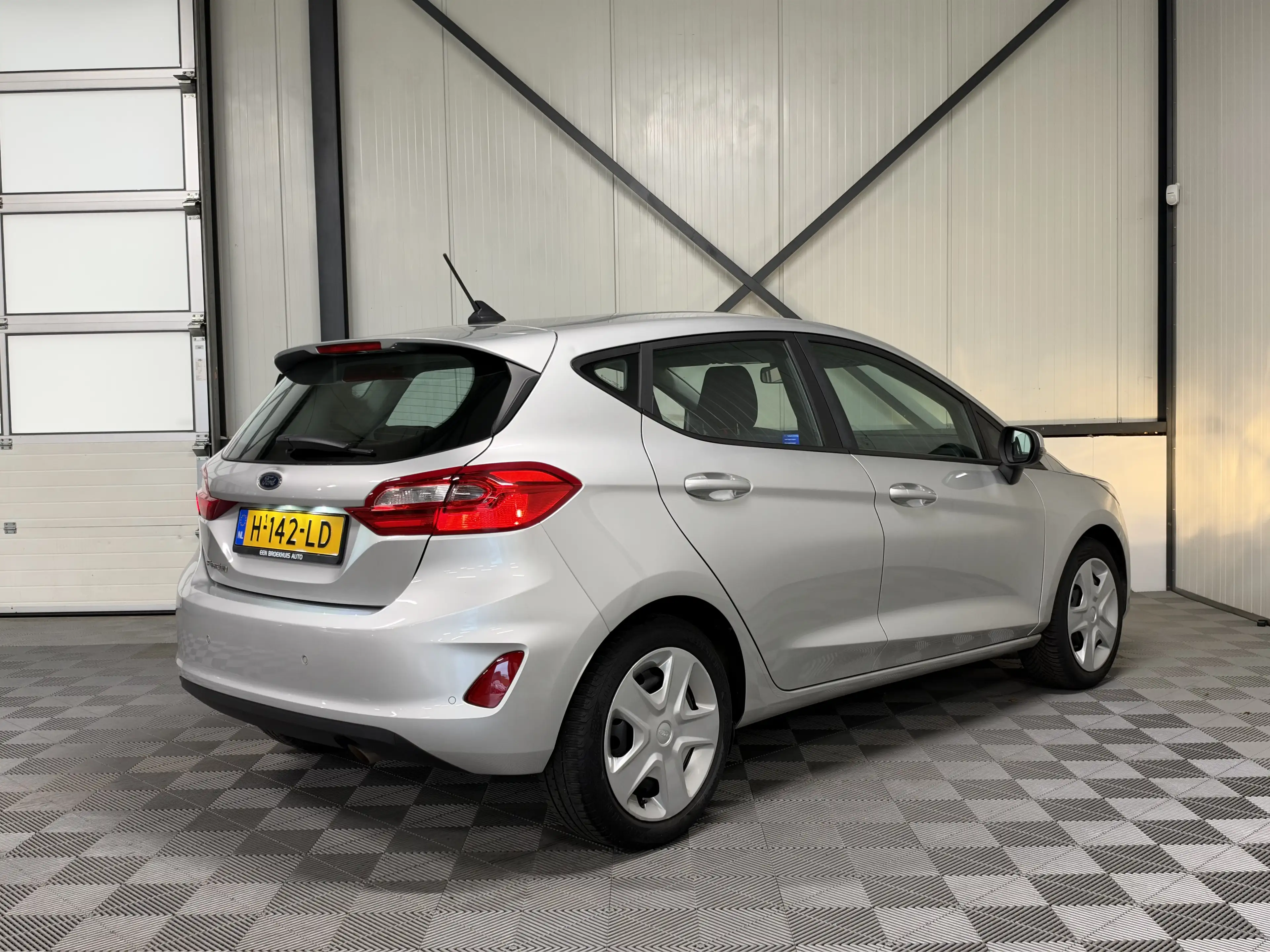 Ford Fiesta 1.0 EcoBoost | Connected 5-Drs | Airco | Cruise | — photo 2