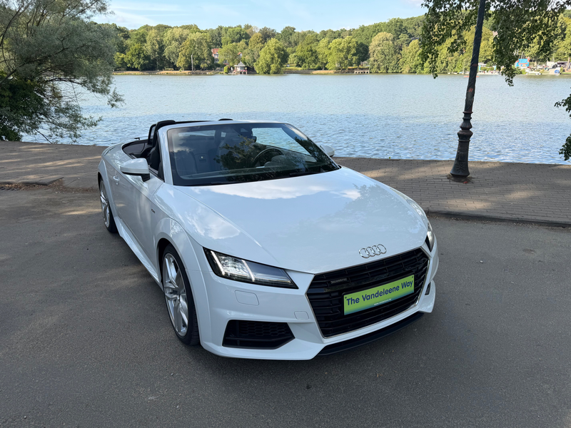 Audi TT TT Roadster 2.0 TFSI Quattro S tronic S-LINE — photo 9