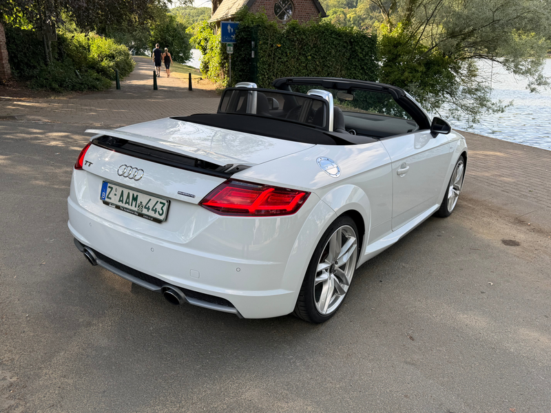 Audi TT TT Roadster 2.0 TFSI Quattro S tronic S-LINE — photo 11