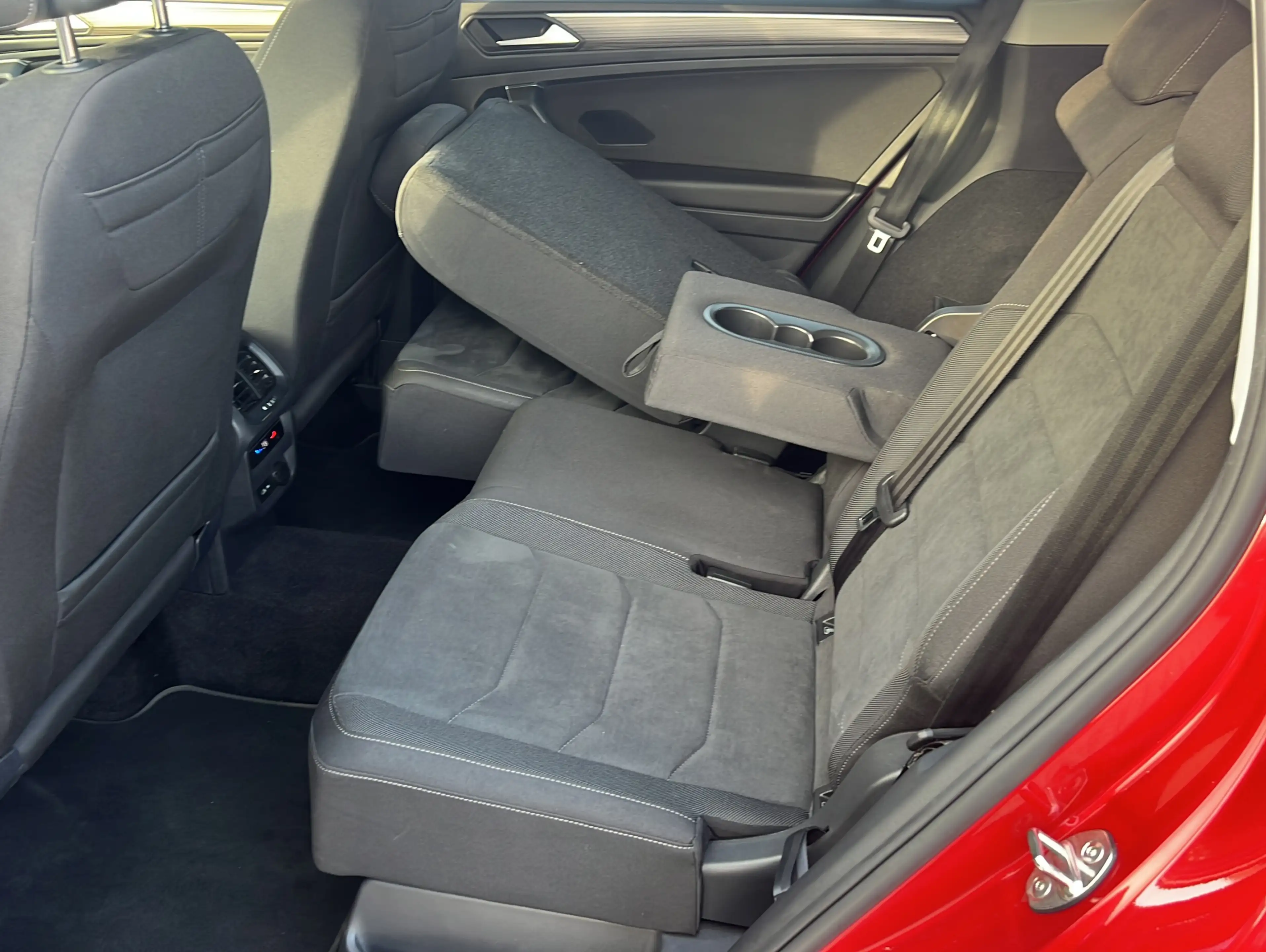 Volkswagen Tiguan Allspace 2.0 TDI DSG Elegance*Pano*IQ Lig — photo 19