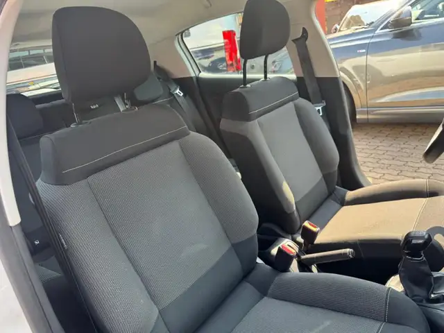 Citroen C3 view 13