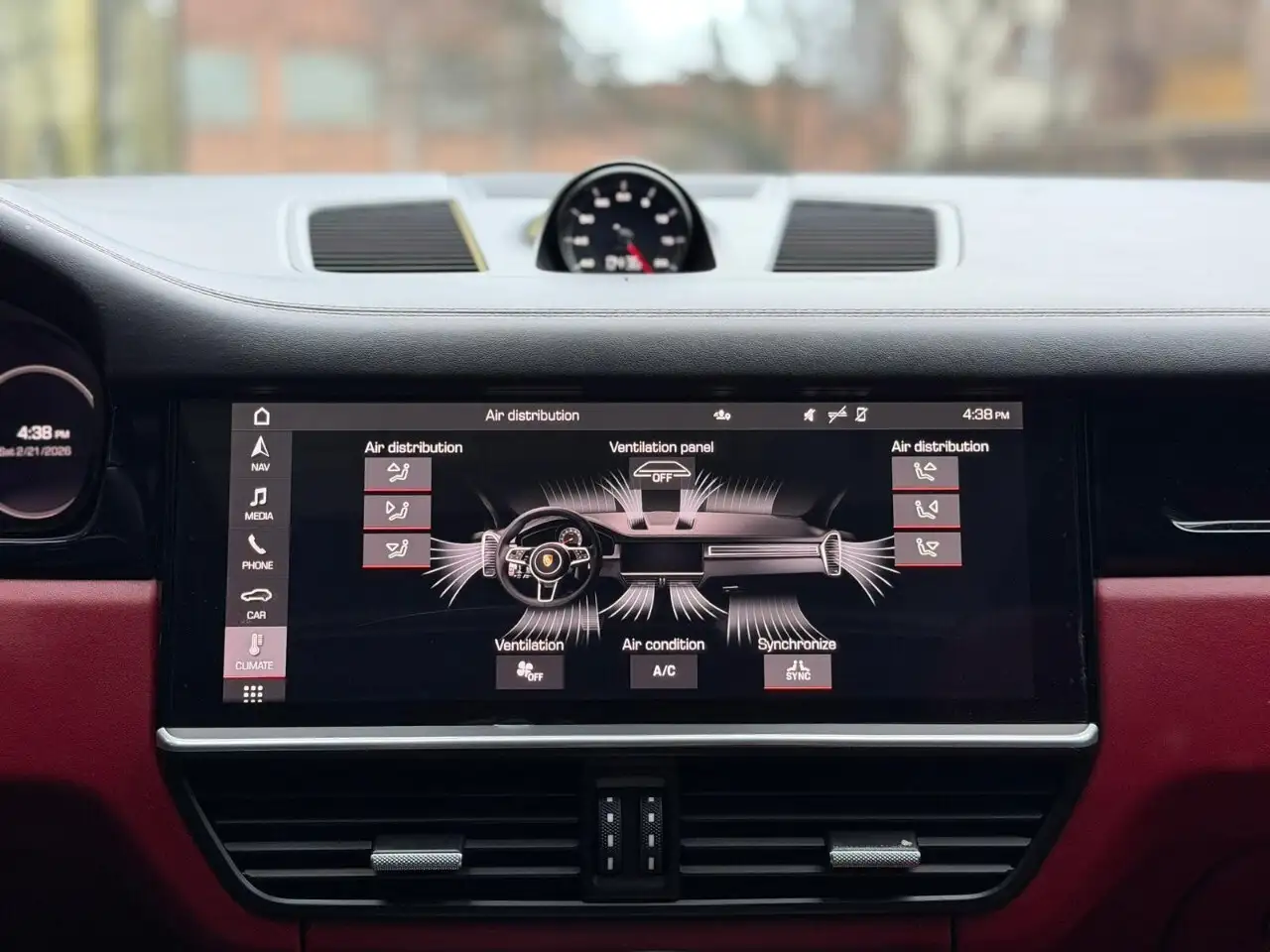 Porsche Cayenne снимка Porsche Cayenne