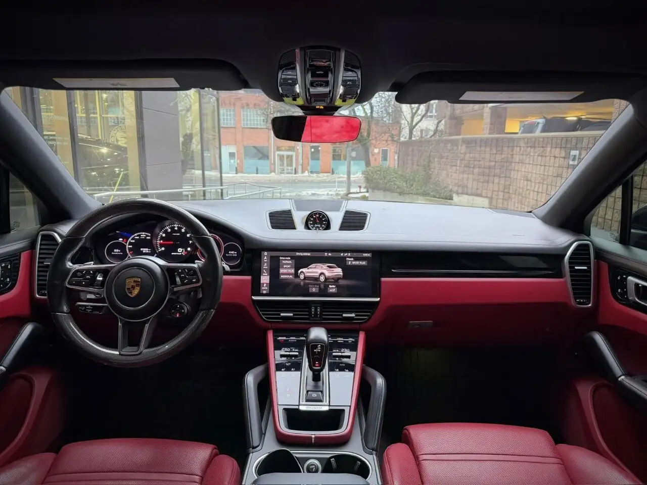 Porsche Cayenne снимка Porsche Cayenne