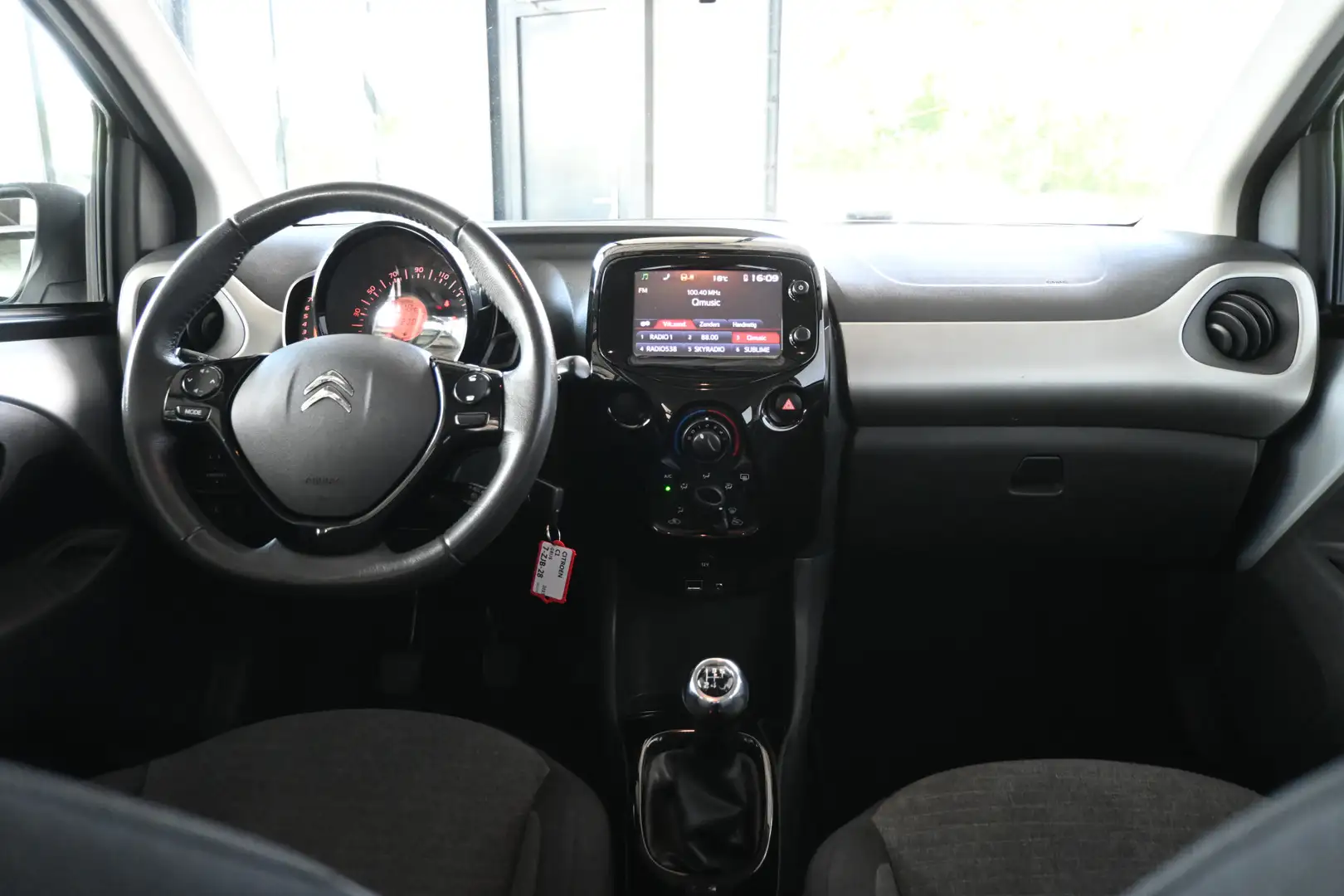 Citroen C1 1.0 e-VTi Shine 5-DRS Airco Elektrisch Pakket LED Grijs - 2