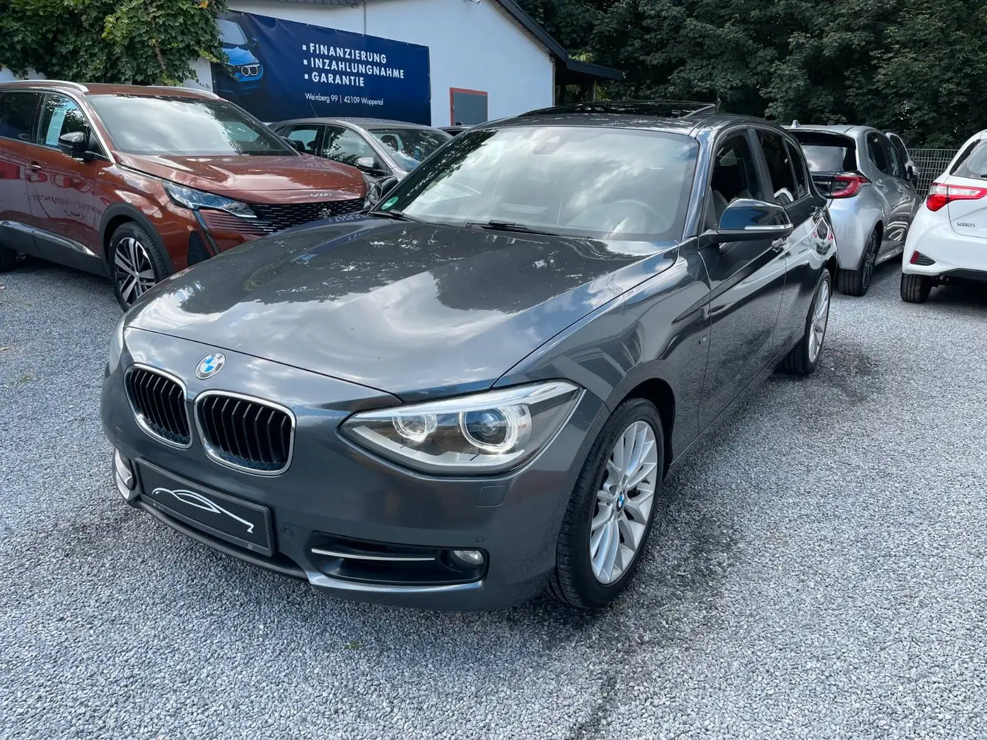 BMW 120 d 184 PS SPORT LINE/ M PAKET*/NAVI PROF/XENON Grijs - 1