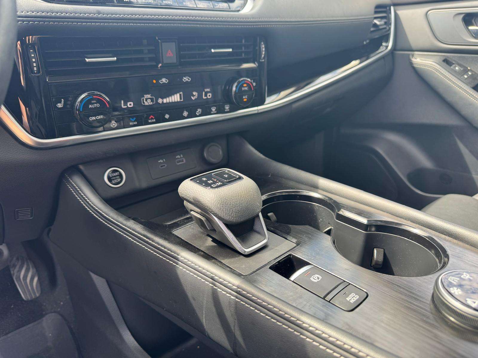 2023 Nissan Rogue — view 13