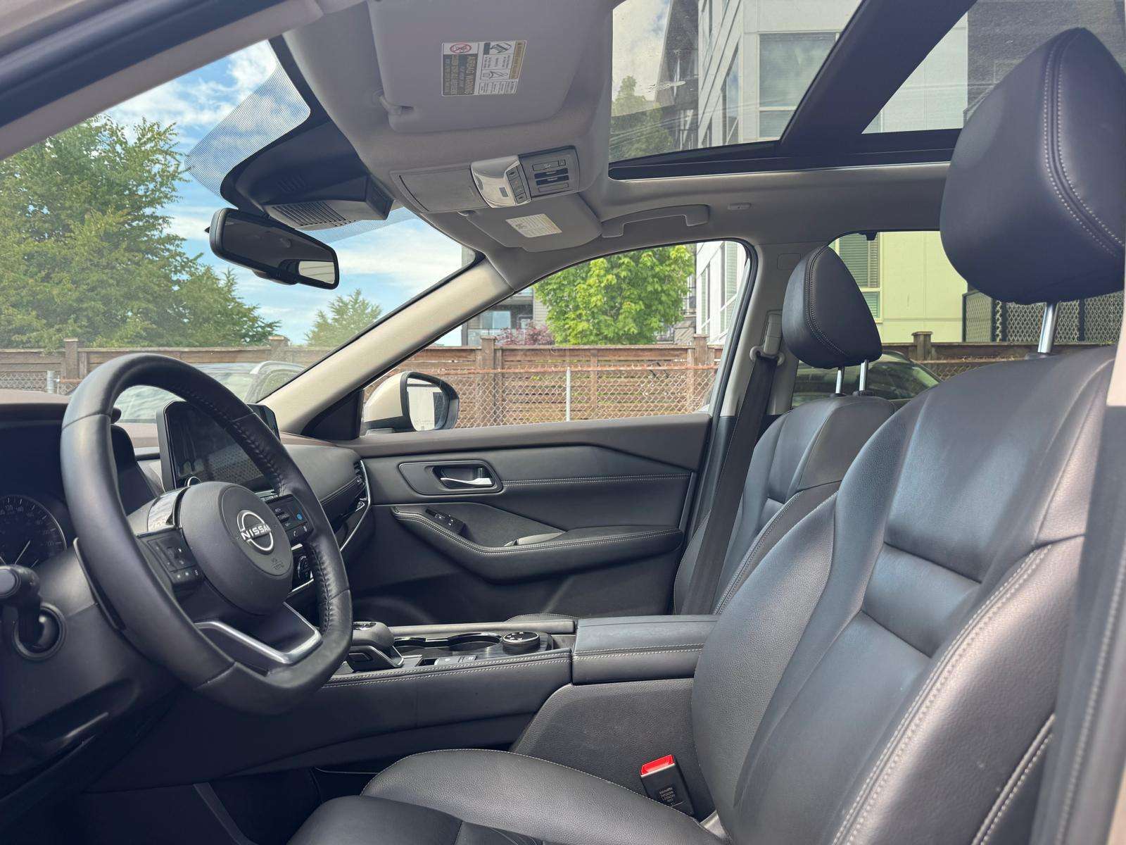 2023 Nissan Rogue — view 9