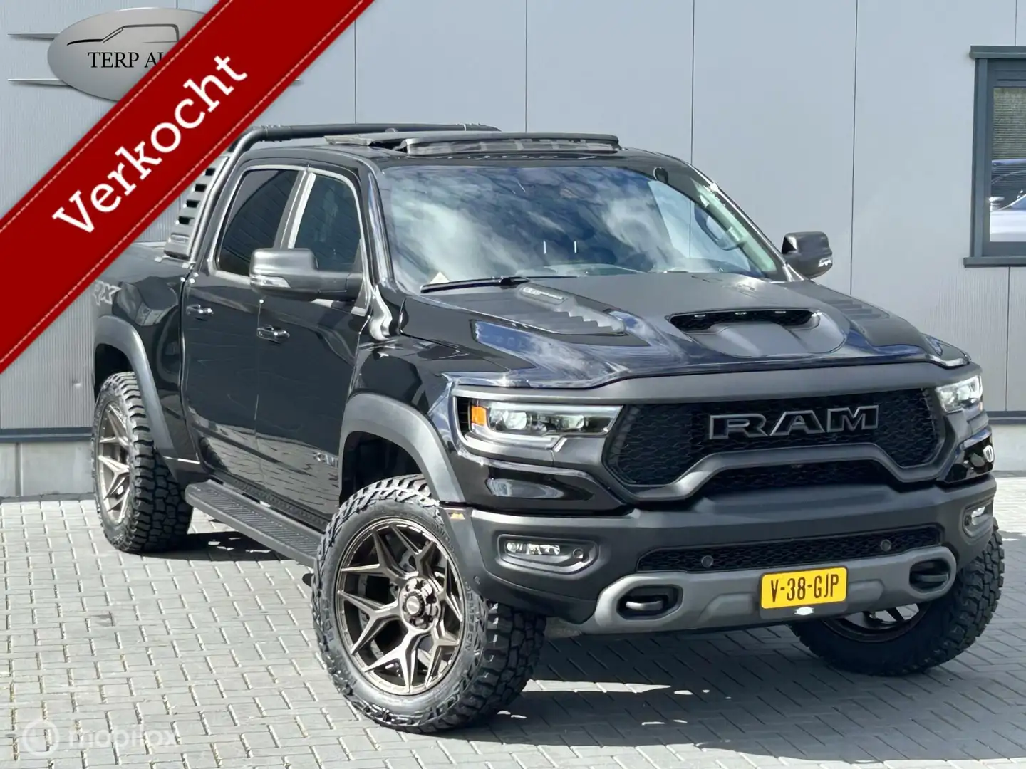 Dodge RAM 1500 4X4 6.2 V8 4x4 Crew Cab TRX Negro - 1