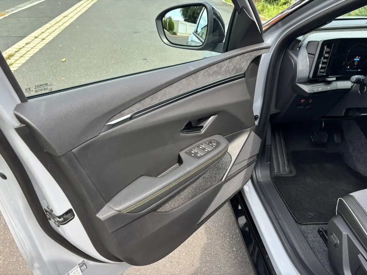 Renault Megane E-Tech Techno EV60 220hp 5