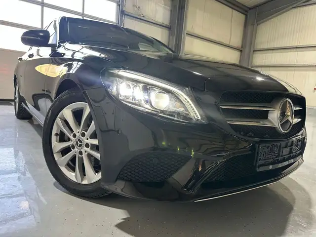 Mercedes-Benz C 220 C 220d Limo, Avant, Navi, LED