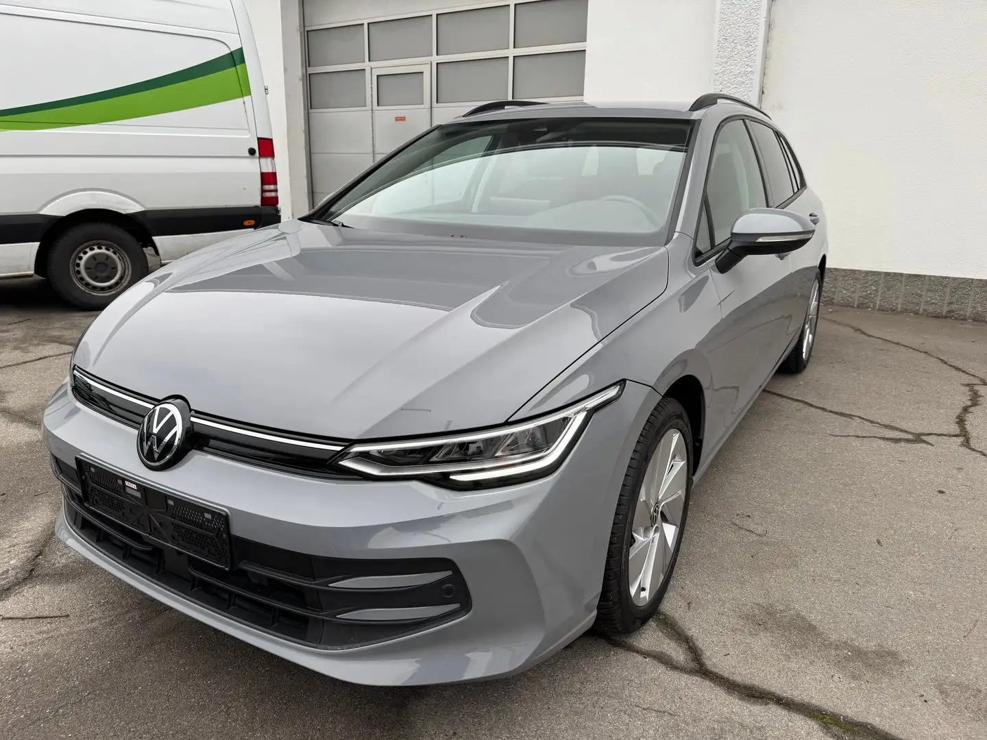 Volkswagen Golf Variant Life mHeV DSG Grau - 1