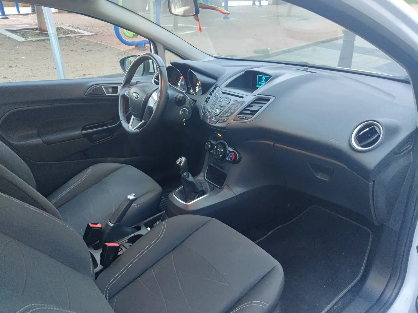 Ford Fiesta Fiesta 1.25 Trend 82 Trend Blanco - 1