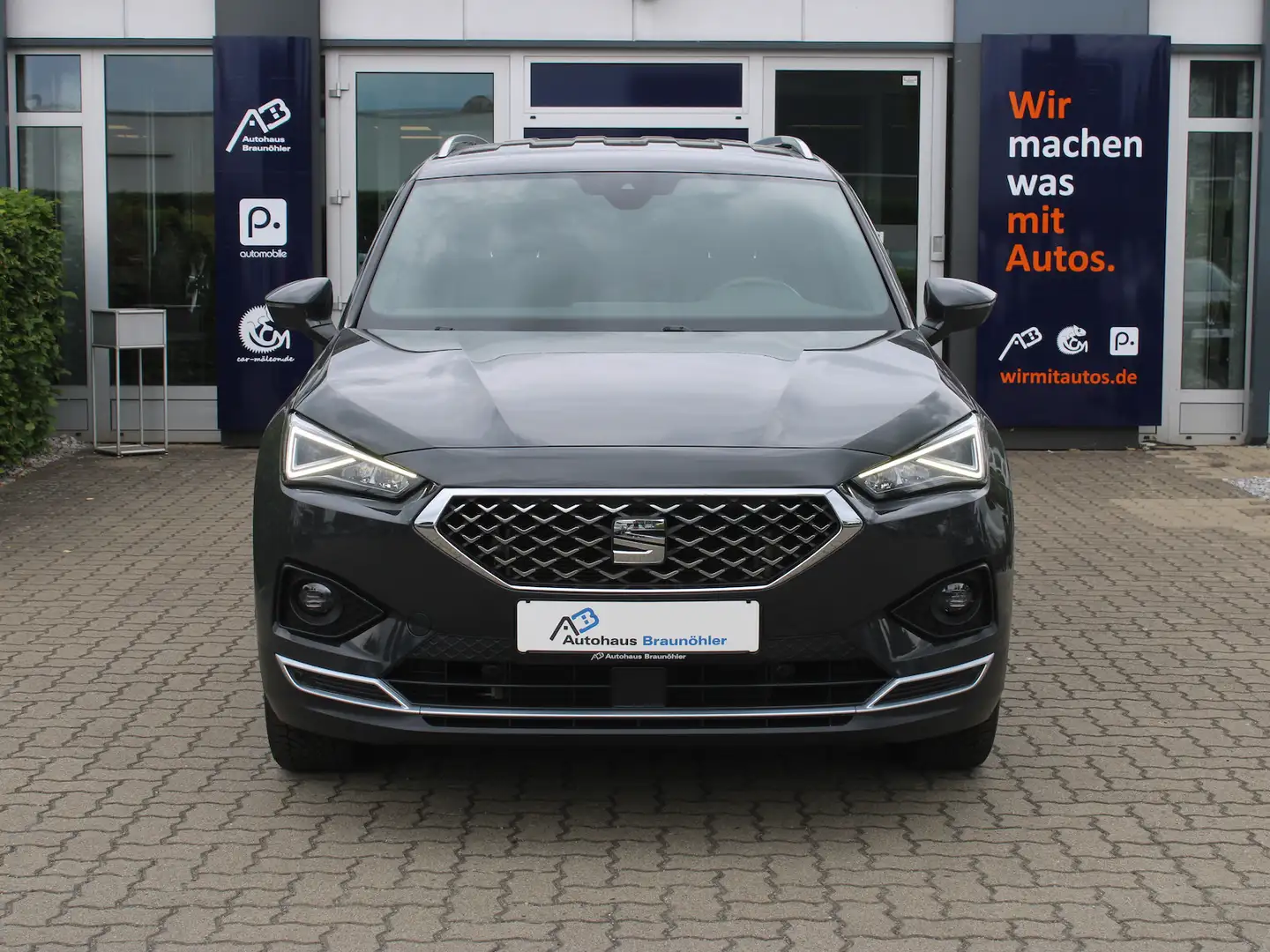 SEAT Tarraco Xcellence 4Drive*AHK*Standhzg.*LED*Beats* Grau - 1